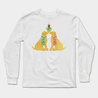 Christmas Golden Retriever Dogs Kissing Mistletoe Long Sleeve T-Shirt